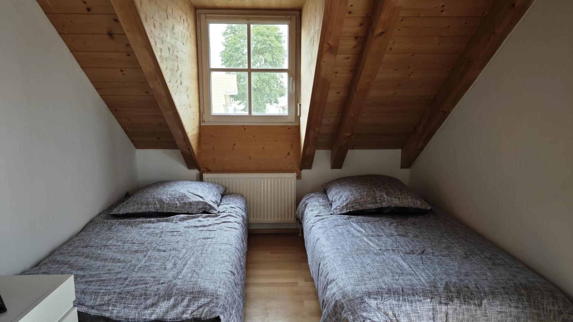 ויילהיים אין אוברבאיירן Ferienhaus Weilheim Mit Garten Spiel Und Spass מראה חיצוני תמונה