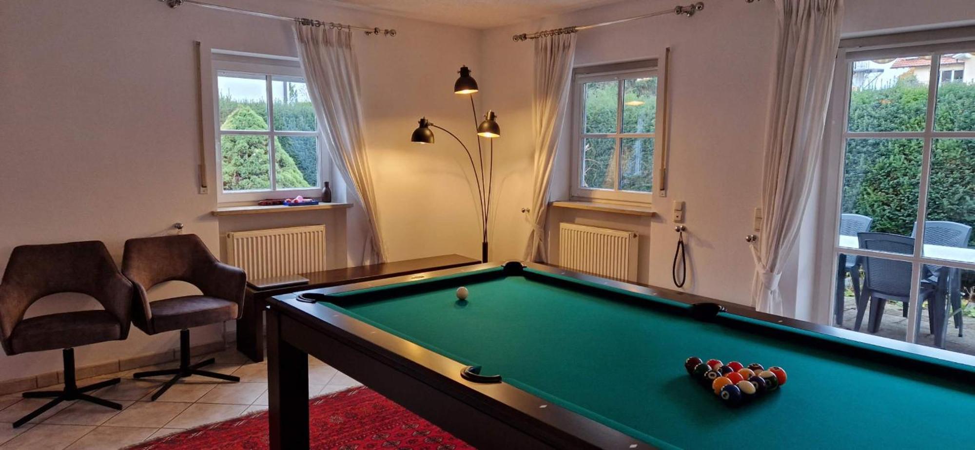 ויילהיים אין אוברבאיירן Ferienhaus Weilheim Mit Garten Spiel Und Spass מראה חיצוני תמונה