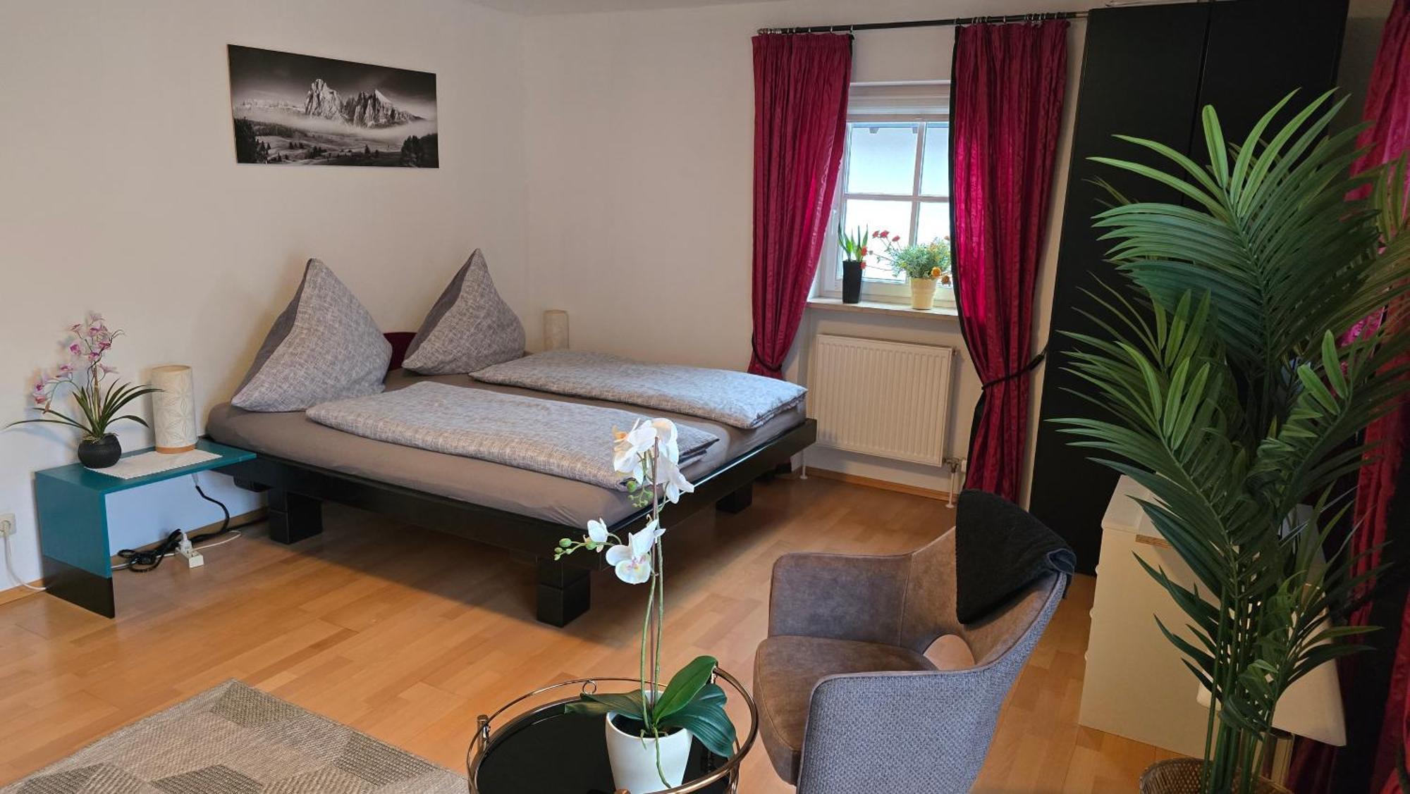 ויילהיים אין אוברבאיירן Ferienhaus Weilheim Mit Garten Spiel Und Spass מראה חיצוני תמונה